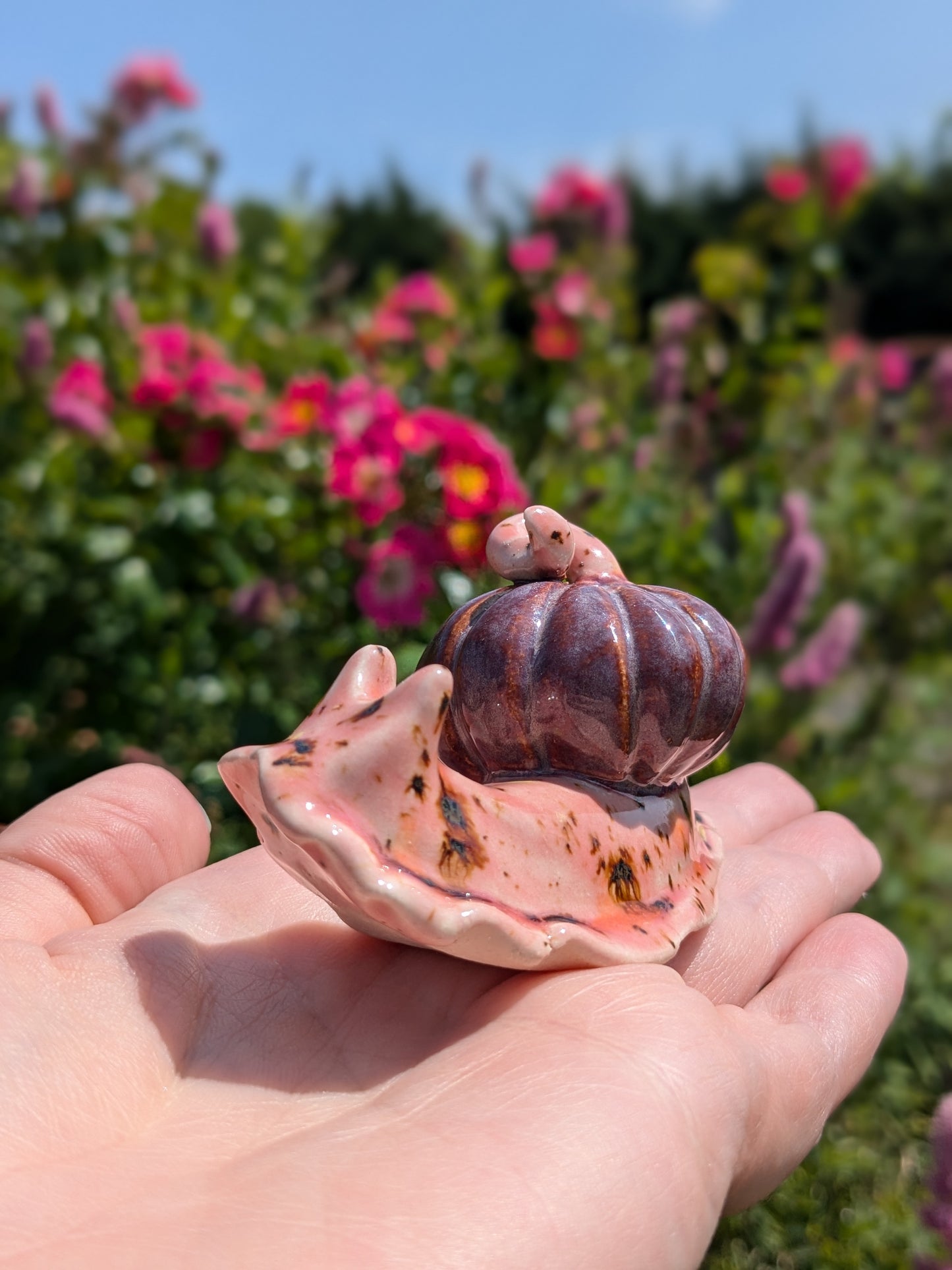 Ceramic pumpkin snail š Petal & Plum