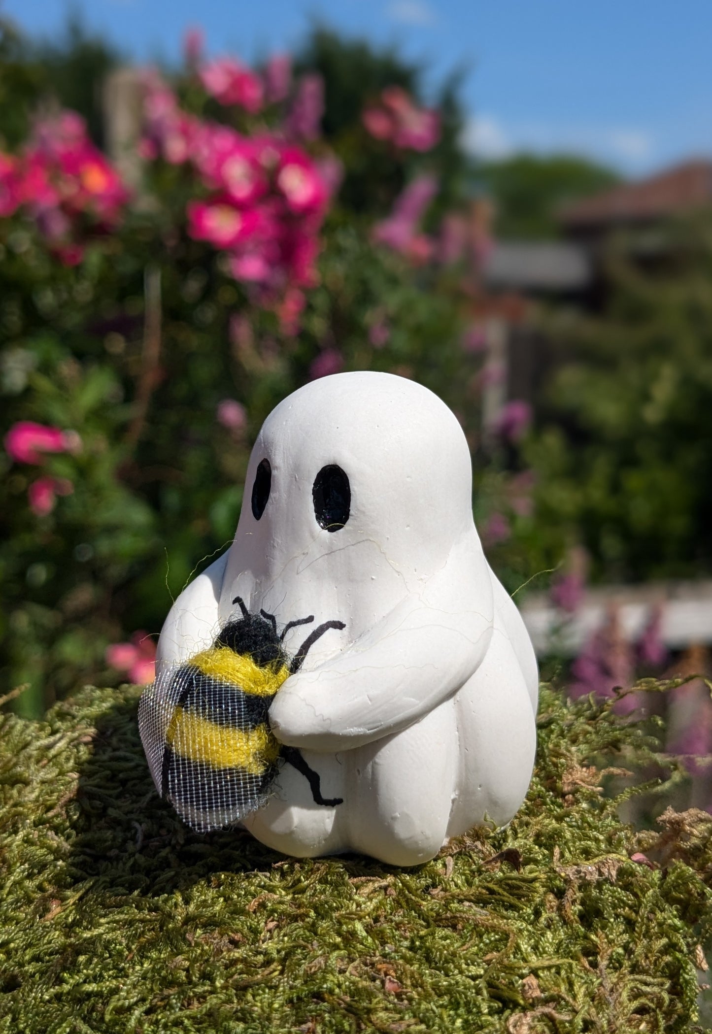 Bumble bee boo
