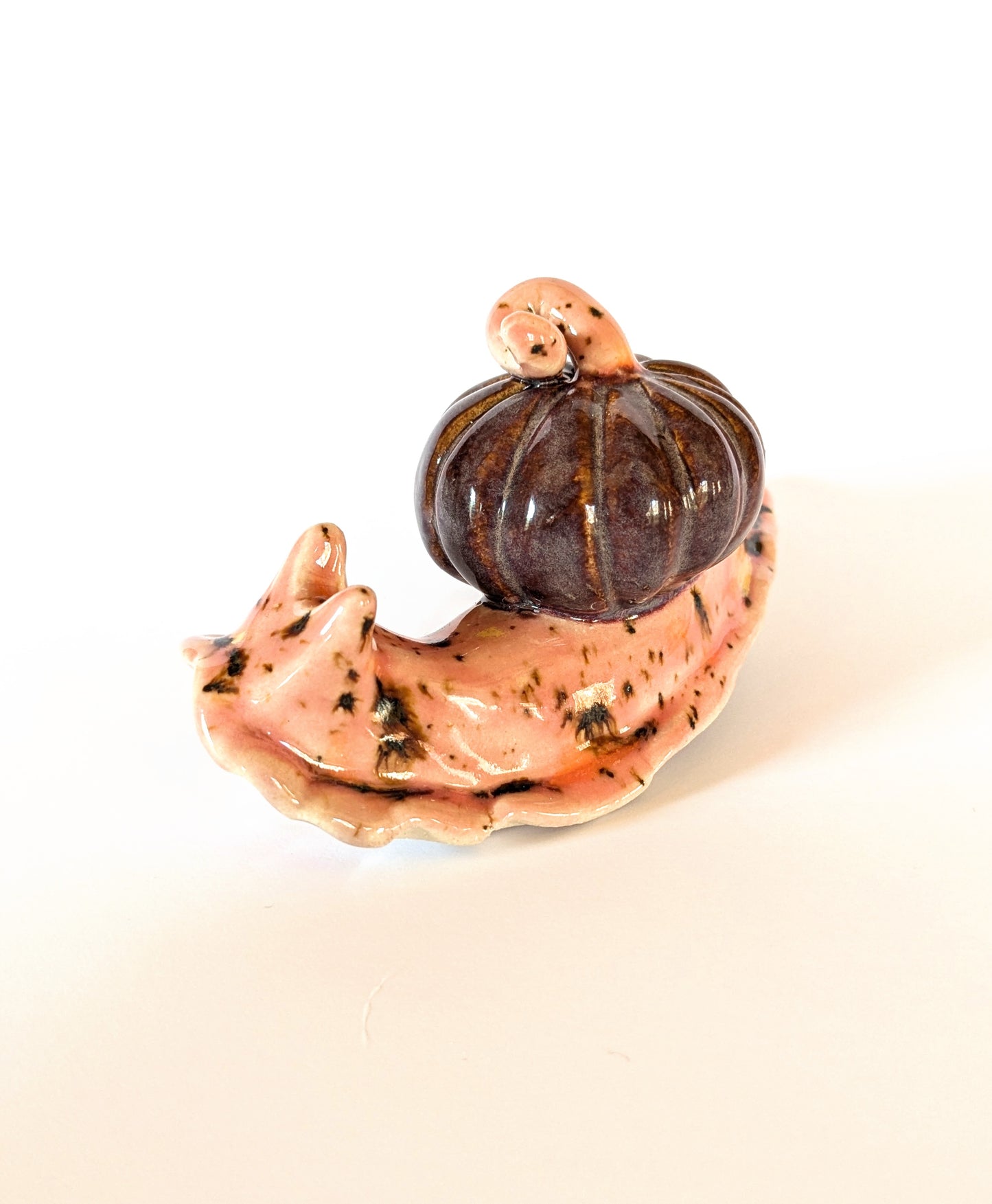 Ceramic pumpkin snail š Petal & Plum