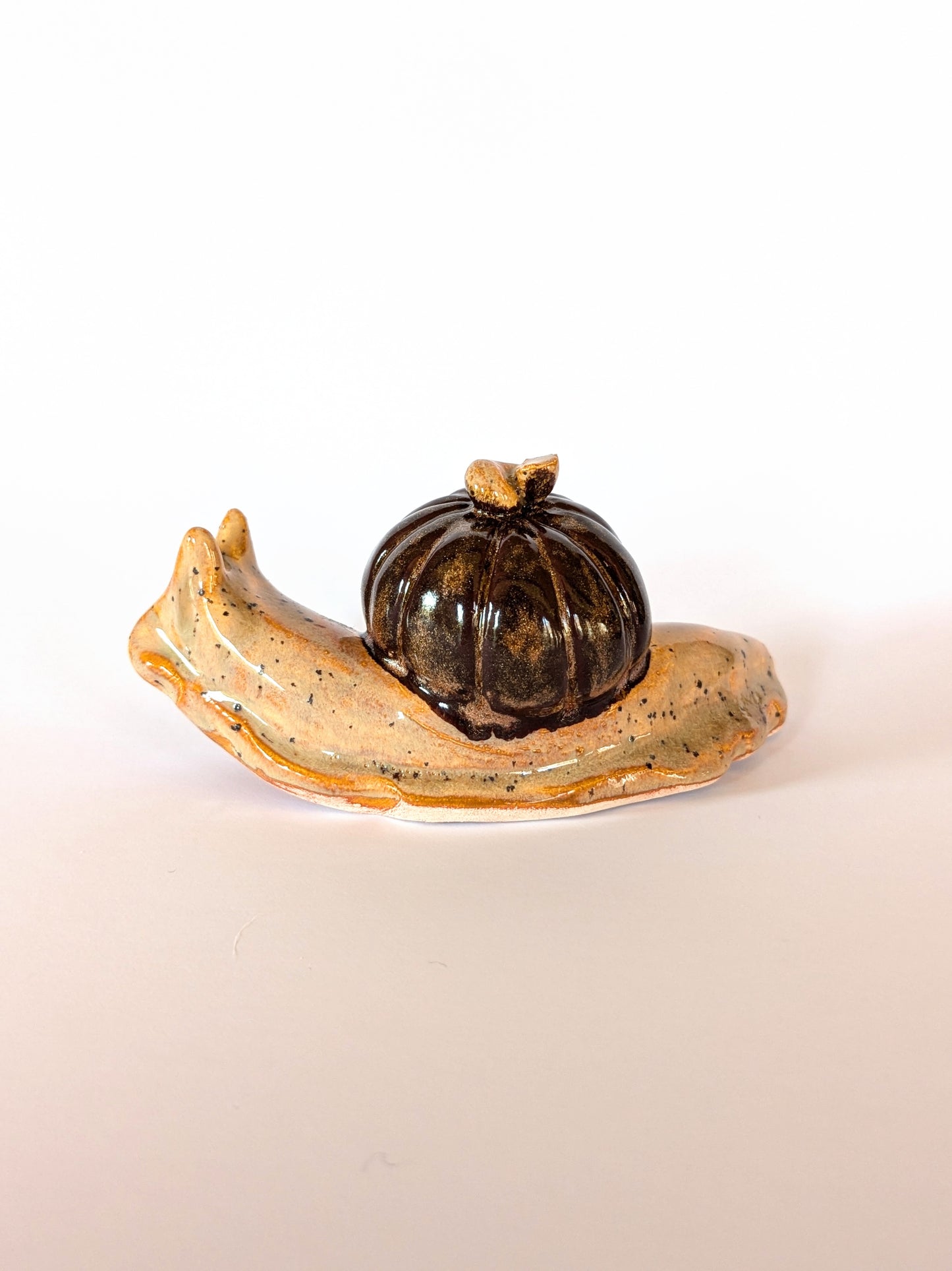 Ceramic pumpkin snail š Spiced Amulet