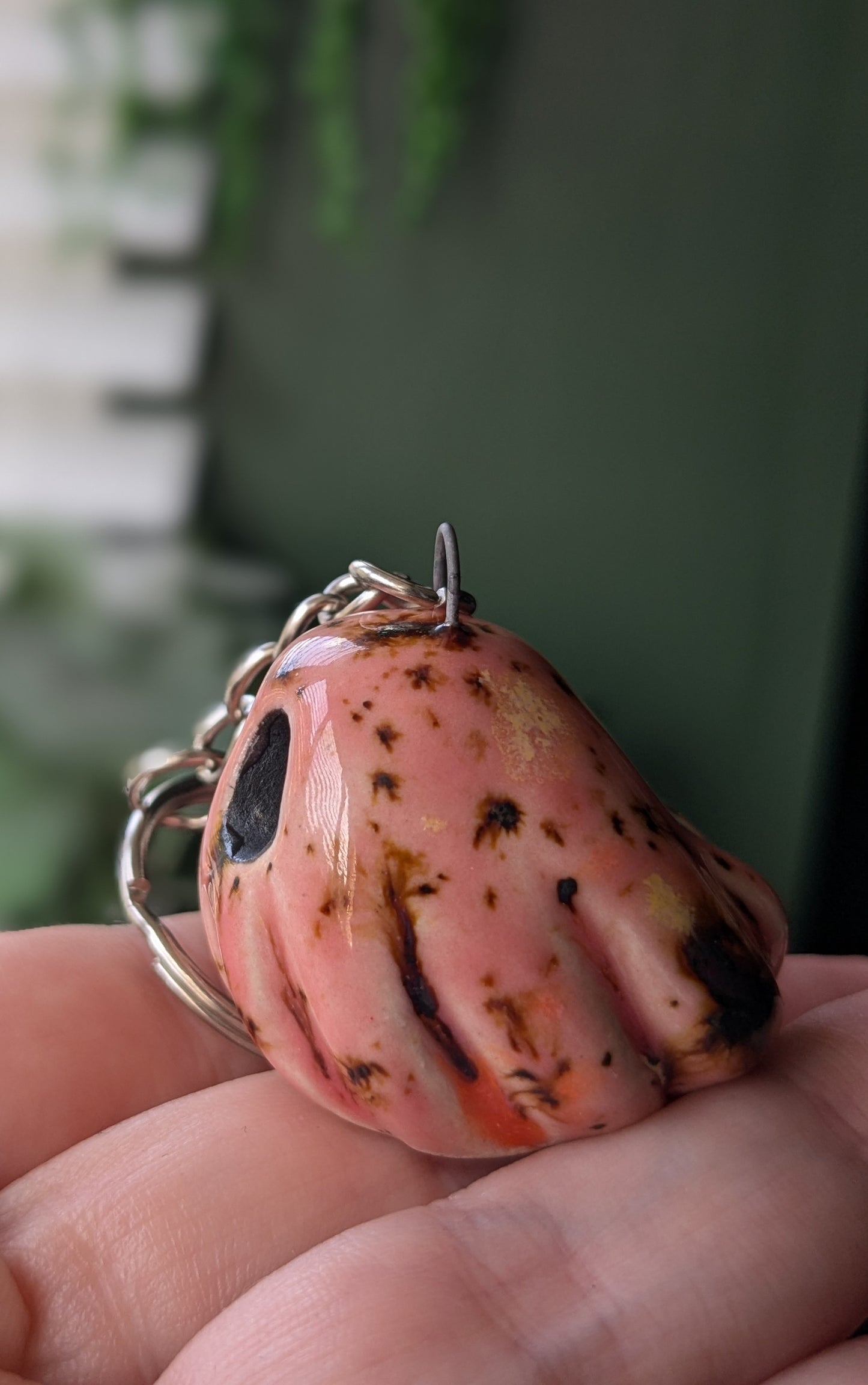 Amaryllis keyring