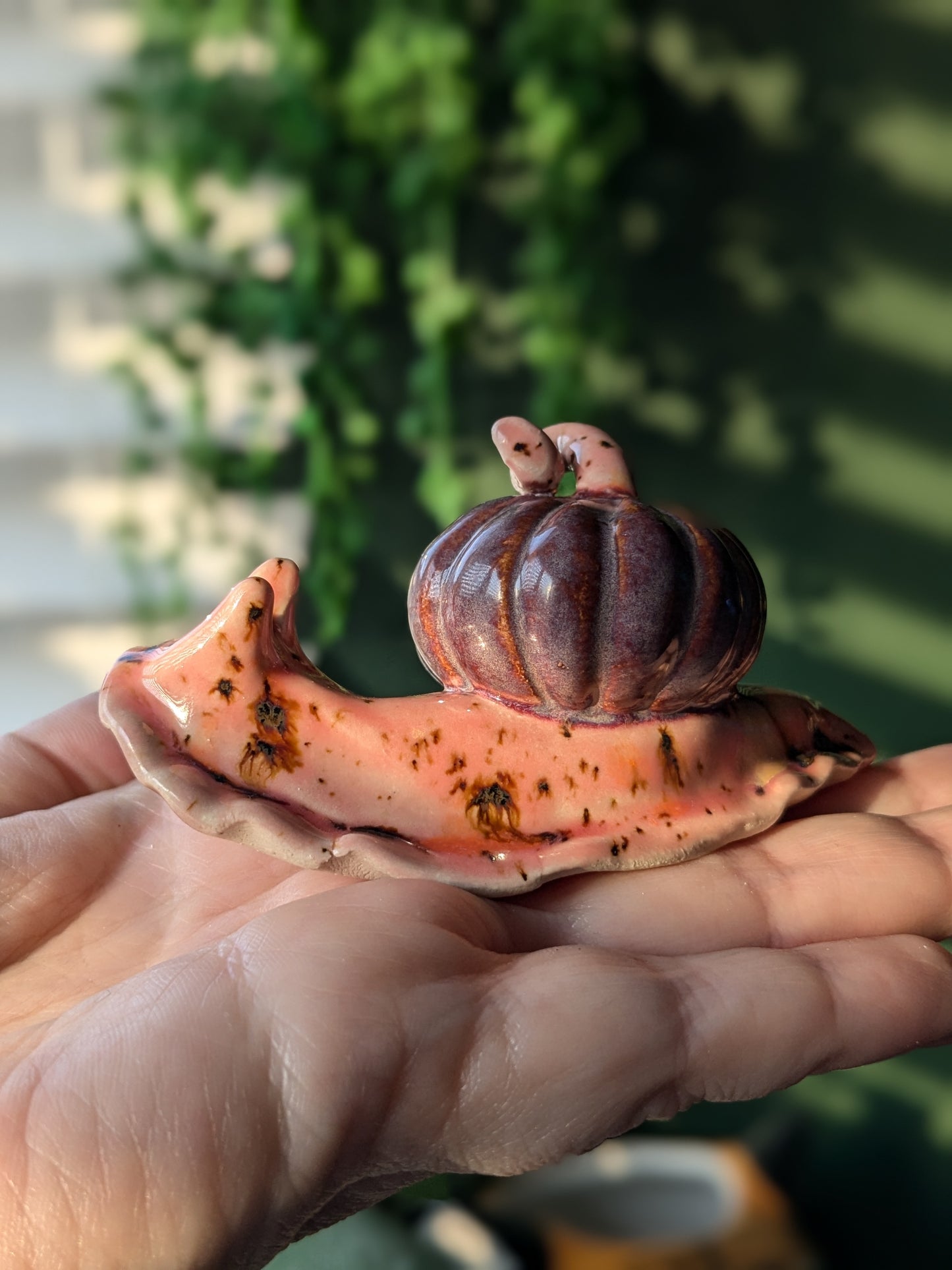 Ceramic pumpkin snail š Petal & Plum