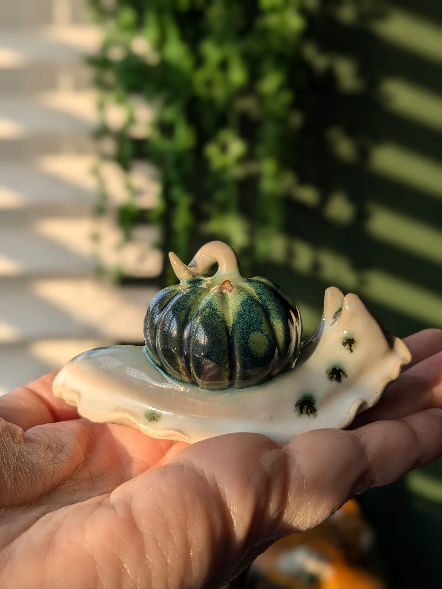 Ceramic pumpkin snail š Mossmilk