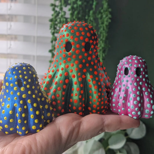 Spiky dotty boos!