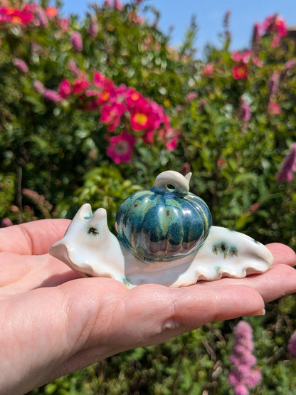 Ceramic pumpkin snail 🐌 Mossmilk