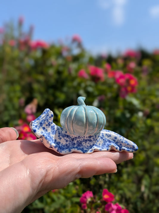 Ceramic pumpkin snail 🐌 Delft Bloom